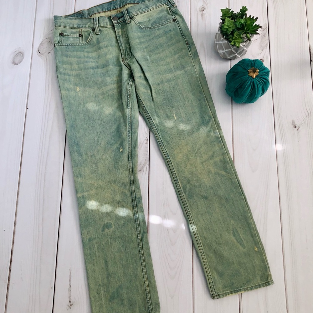 Bull Head Light Wash Jean Size 32x30